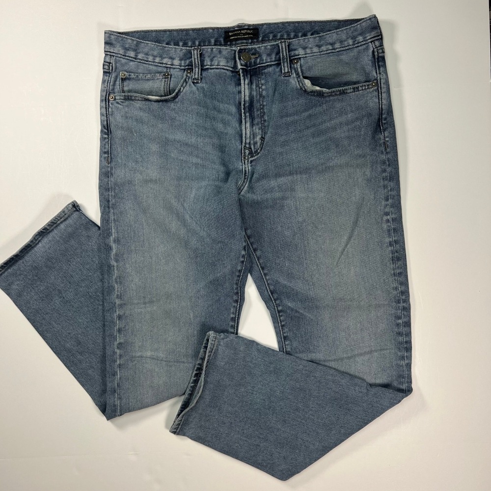 Banana Republic Premium Performance Jeans Mens 35x32 Blue Straight Leg Stretch